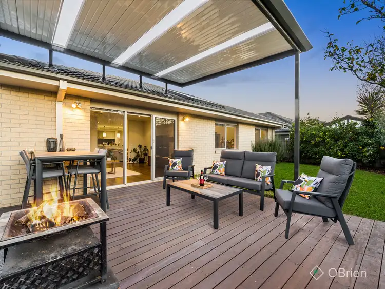 8 Torrens Terrace, Sandhurst VIC 3977