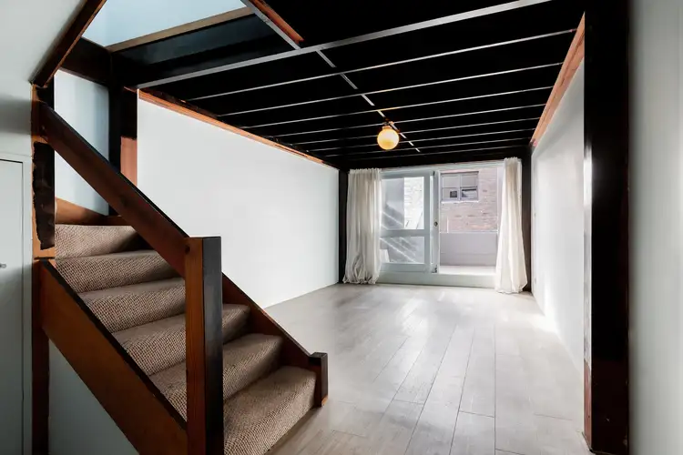Main view of Homely unit listing, 2/93-99 Palmer Street, Woolloomooloo NSW 2011