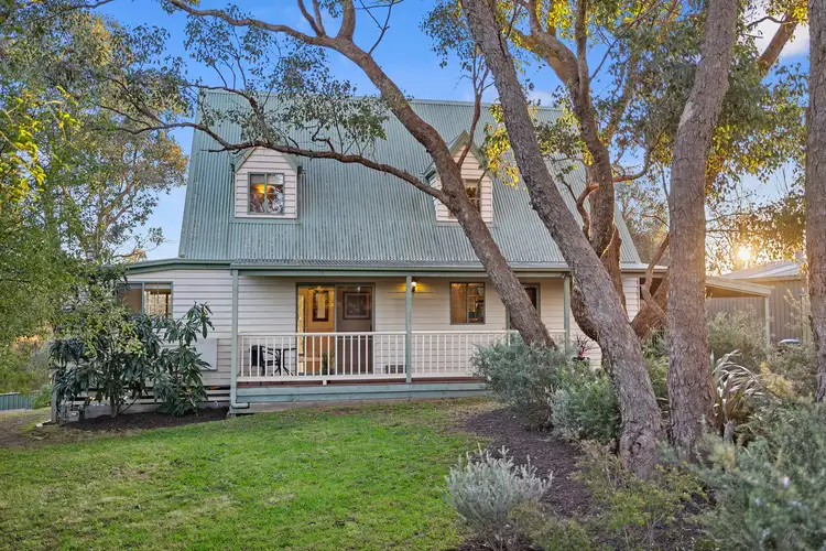 14 Benjamin Court, Spring Gully VIC 3550
