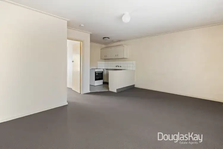 Sixth view of Homely block of units listing, 4 Una Street, Sunshine VIC 3020