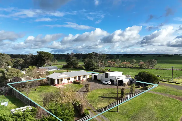Main view of Homely house listing, 33 Carmichael Street, Woolsthorpe VIC 3276