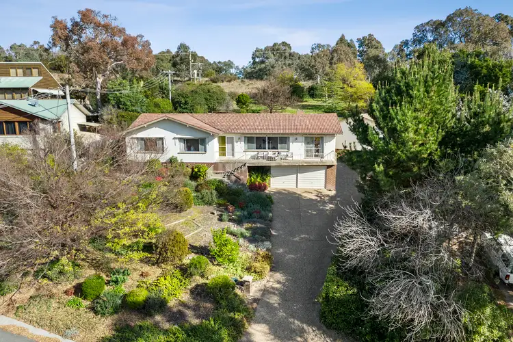 151 Hawkesbury Crescent, Farrer ACT 2607