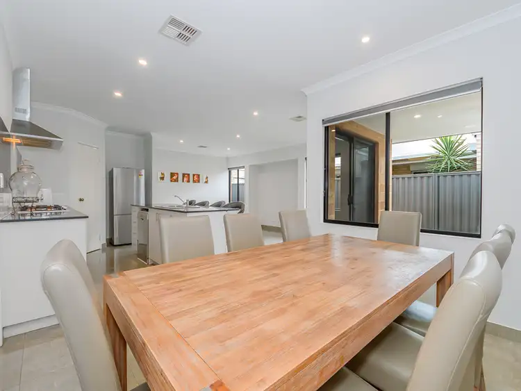 49 Barnevelder Bend, Southern River WA 6110