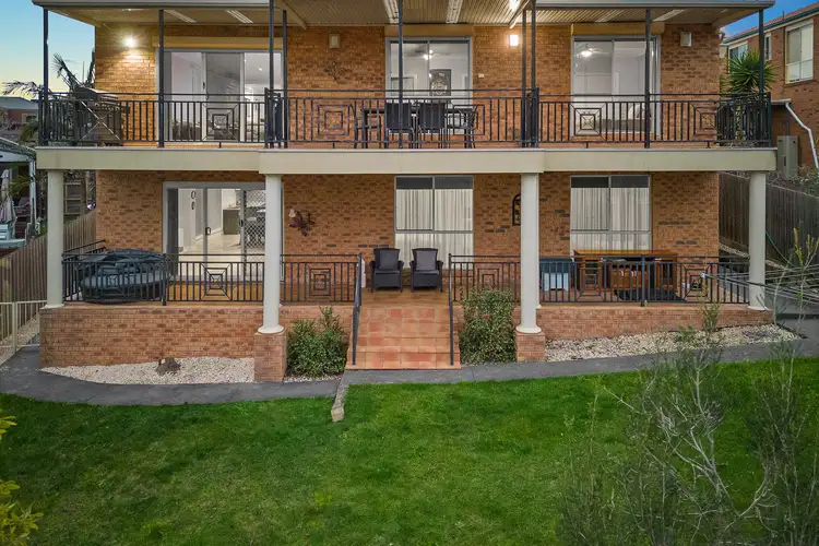 6 Cherry Tree Lane, Narre Warren VIC 3805