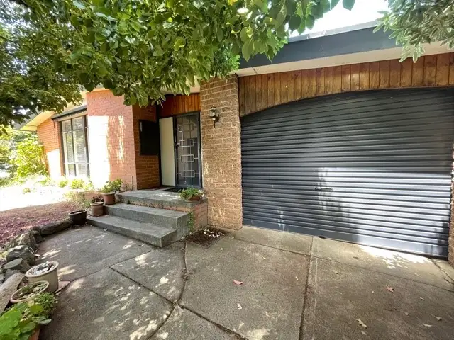 12 Botanic Court