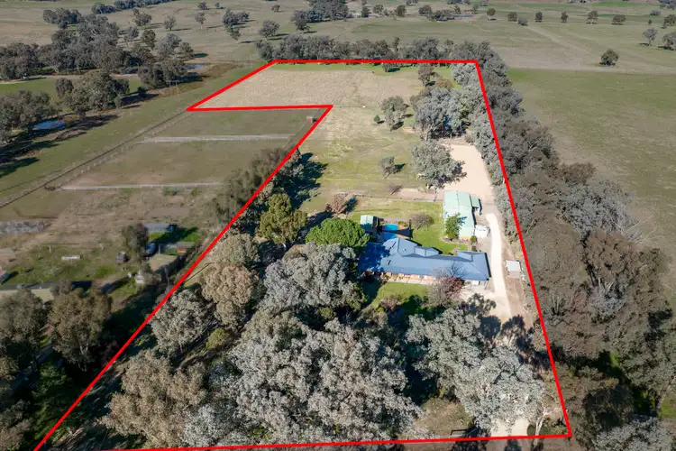 110 Hawthorn Road, Jindera NSW 2642