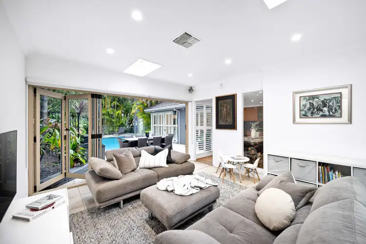 Fifth view of Homely house listing, 2 Lawson Parade, St Ives NSW 2075