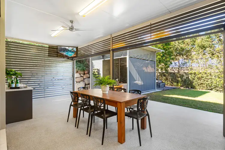 10 Highland Drive, Seventeen Mile Rocks QLD 4073