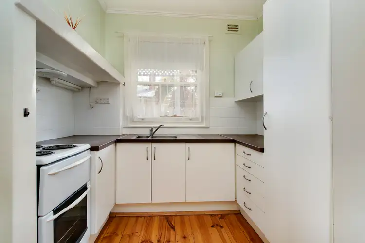 Fifth view of Homely house listing, 1 Oak Street, Loxton SA 5333