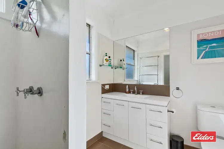 Second view of Homely house listing, 3 Everist Avenue, Yarrawonga VIC 3730