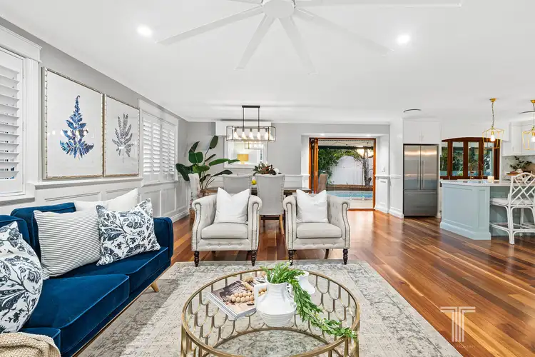 142 Cadogan Street, Carindale QLD 4152