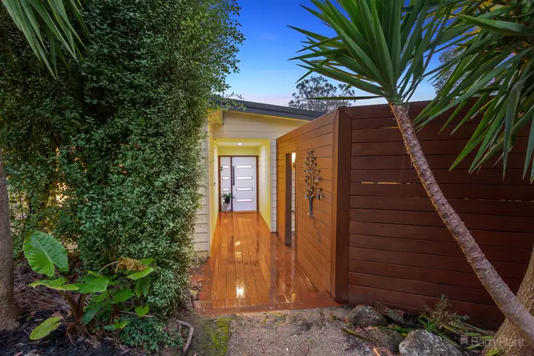 6 Wicks Road, The Basin VIC 3154