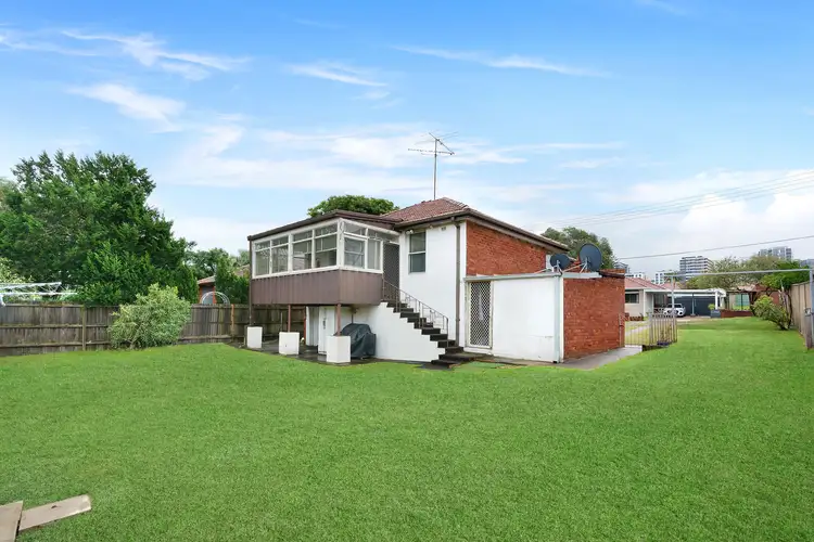54 Boonah Avenue