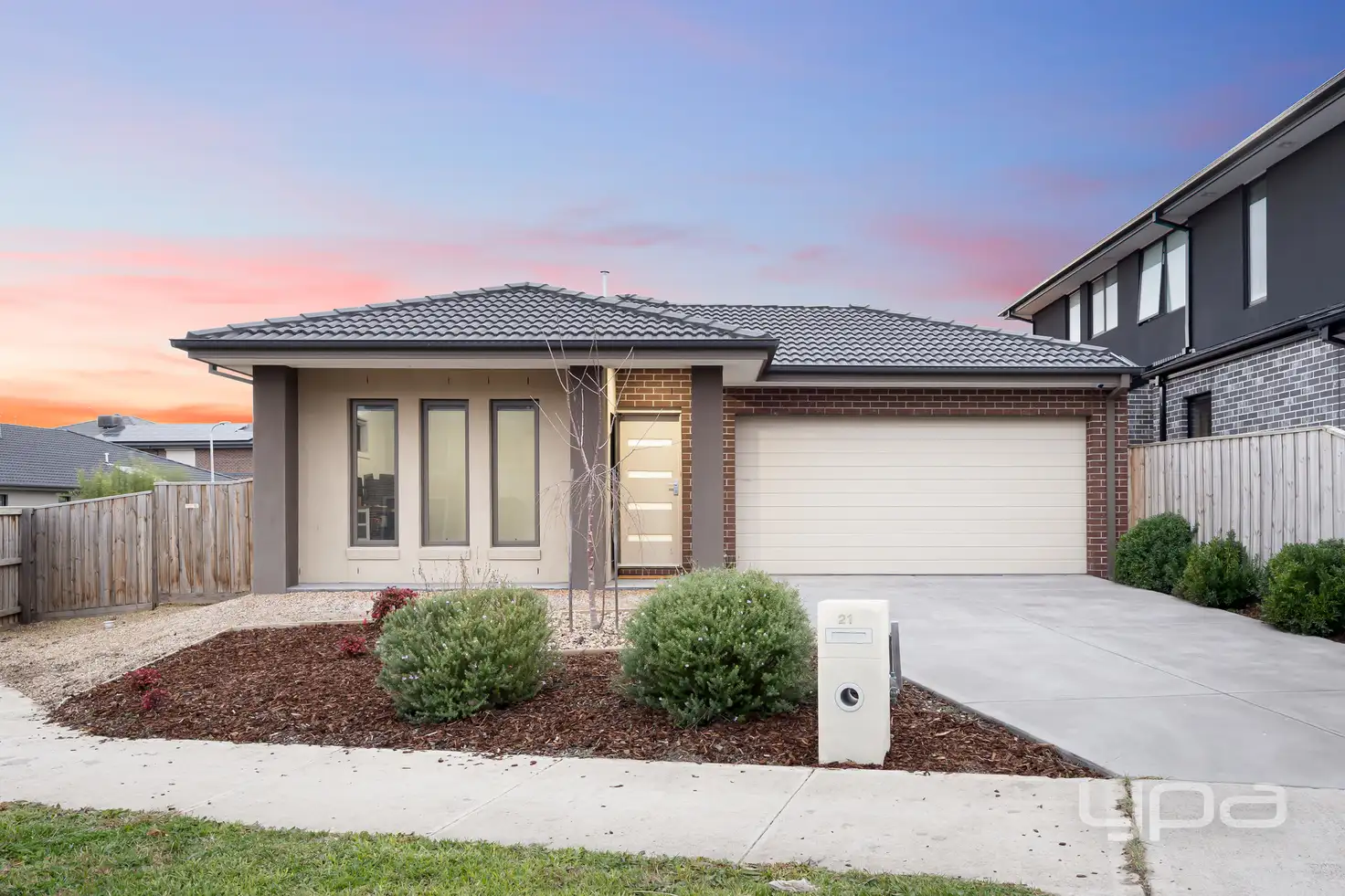 Main view of Homely house listing, 21 Bloom Avenue, Greenvale VIC 3059