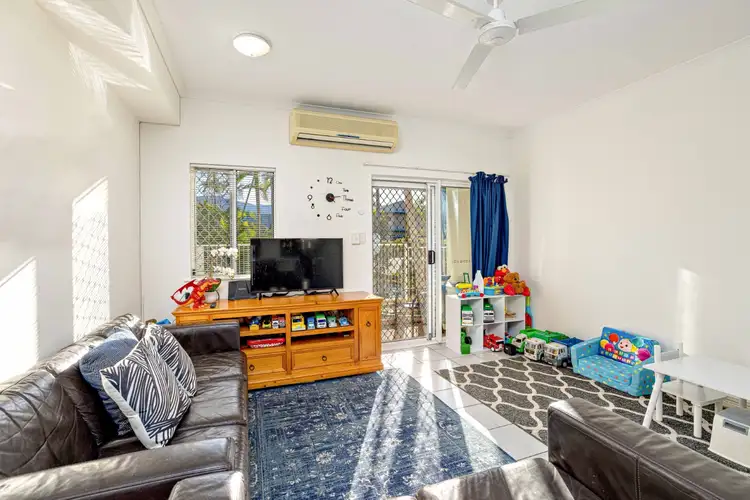 Fifth view of Homely townhouse listing, 2/38 Springfield Crescent, Manoora QLD 4870