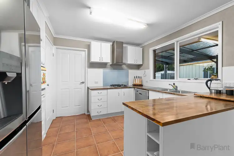 Third view of Homely house listing, 6 Montclaire Court, Pakenham VIC 3810