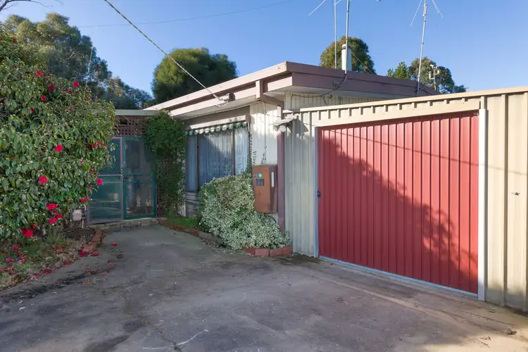 Second view of Homely house listing, 8 Highview Place, Chiltern VIC 3683