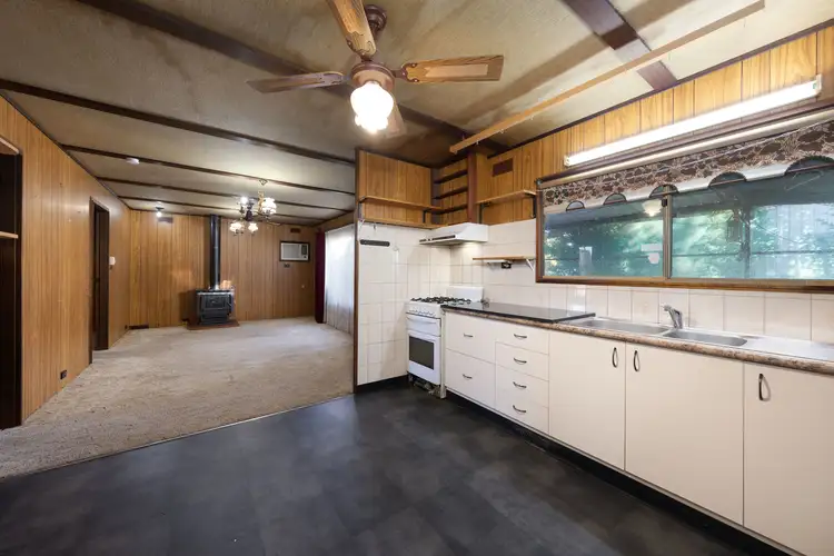 Fourth view of Homely house listing, 8 Highview Place, Chiltern VIC 3683