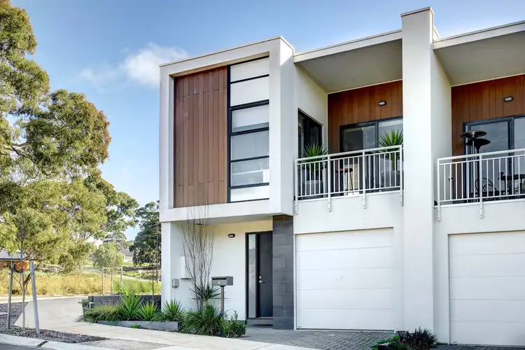 8 Marblewood Way
