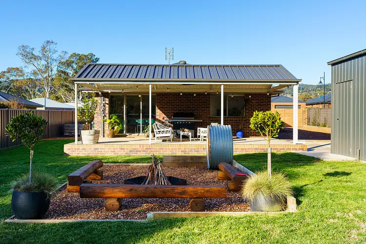 Second view of Homely house listing, 10 Pippin Court, Harcourt VIC 3453