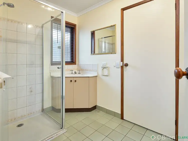 Fifth view of Homely unit listing, 5/16 Cambridge Drive, Warragul VIC 3820