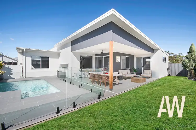 11 Fantail Square