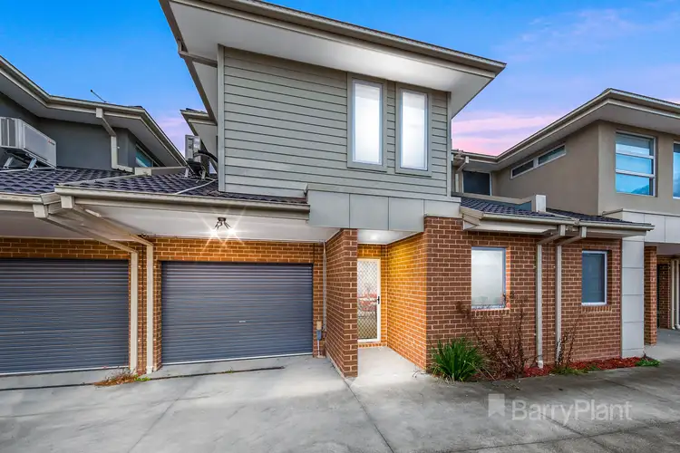 2/24 Adelaide Street, St Albans VIC 3021