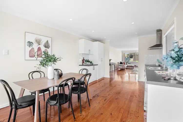 33 Poznan Crescent, Hackham West SA 5163