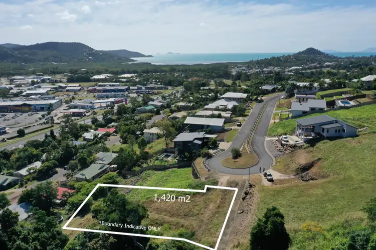 28 Whitehaven Crescent, Cannonvale QLD 4802