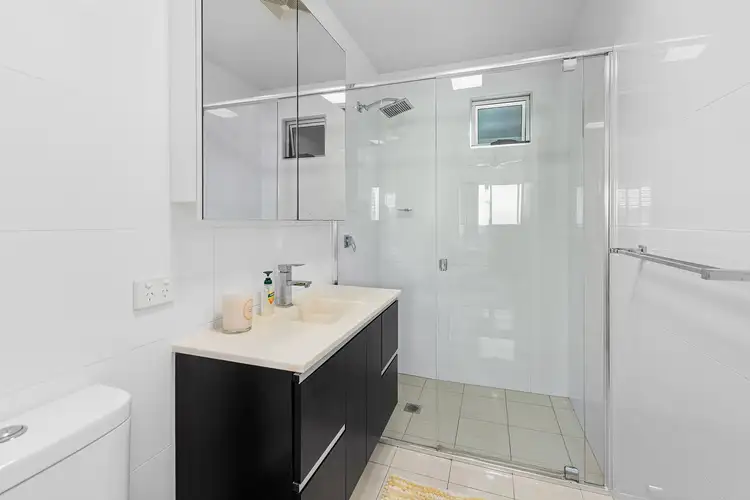 Sixth view of Homely apartment listing, 20/2 Barramul Street, Bulimba QLD 4171