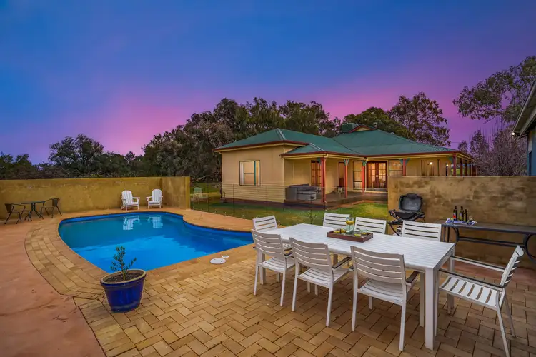423 Bonnie Braes Road, Wattamondara NSW 2794