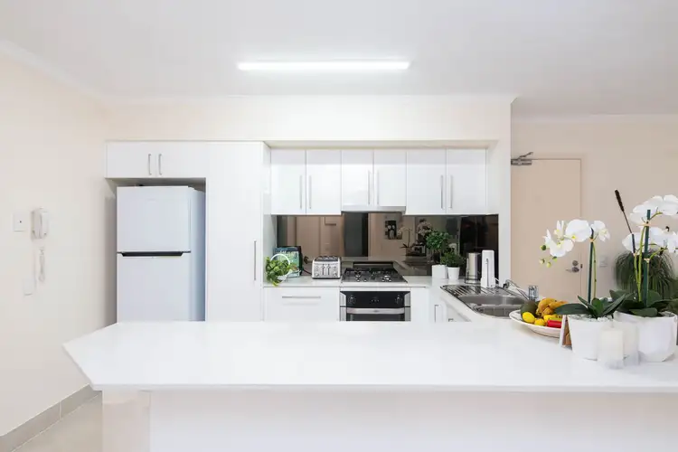 Fourth view of Homely unit listing, 38/4 Park Avenue, Burleigh Heads QLD 4220