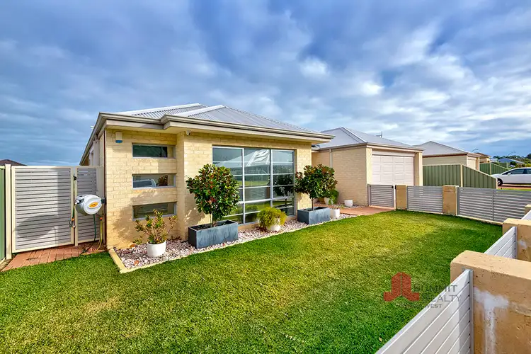 51 Leschenault Parade, Australind WA 6233