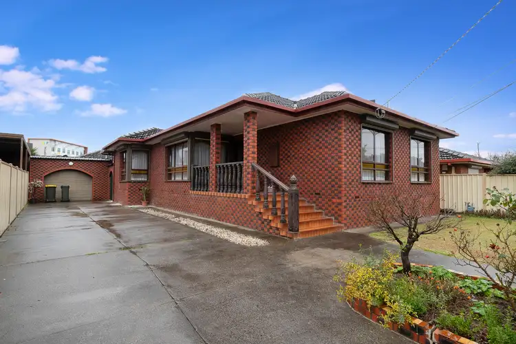 5 Gillon Court