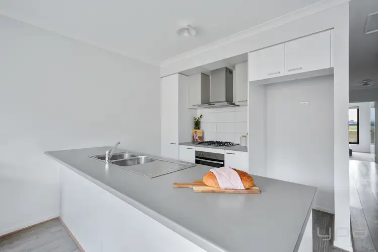 Fifth view of Homely house listing, 9 Colias Walk, Tarneit VIC 3029