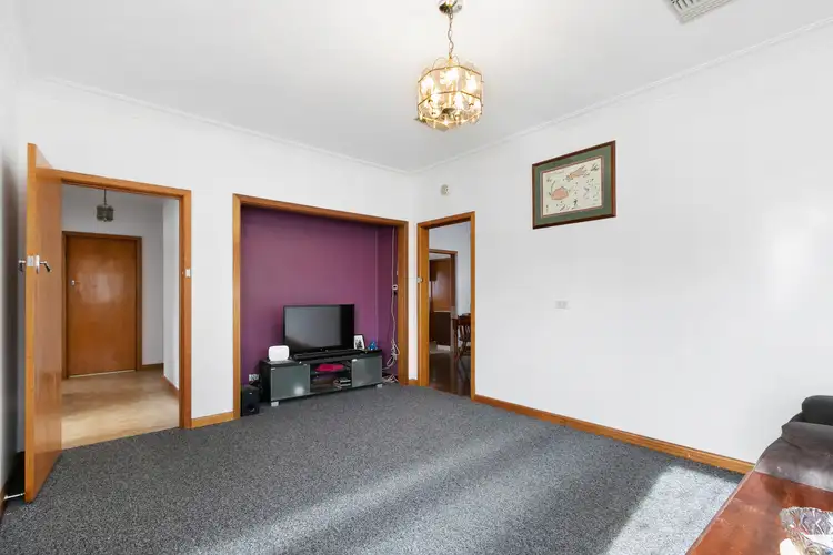 Fifth view of Homely house listing, 1 Moonabeal Court, Traralgon VIC 3844