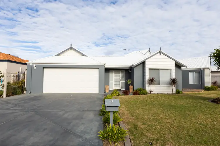 9 Sabina Way, Pelican Point WA 6230