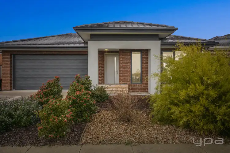 10 Cherrywood Avenue, Manor Lakes VIC 3024