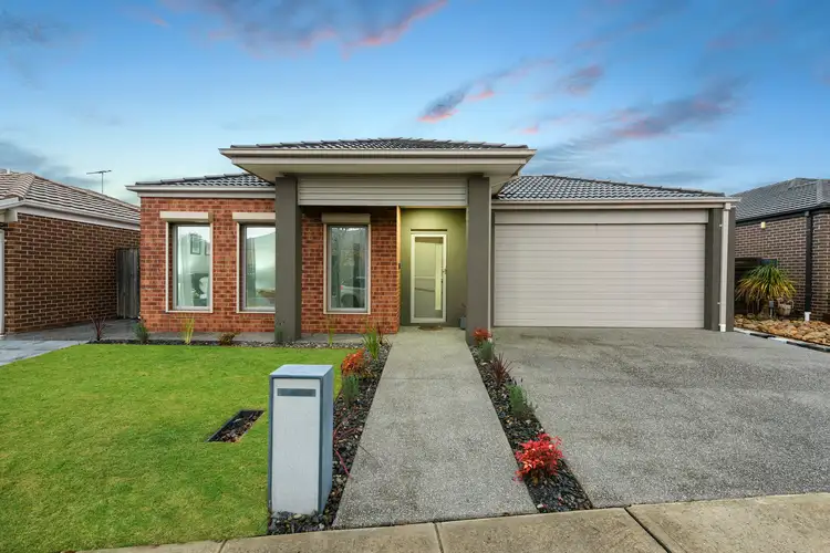 7 Sunningdale Drive, Hillside VIC 3037