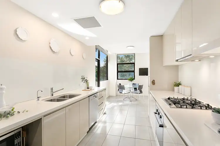 Third view of Homely apartment listing, 15/2 Clydesdale Place, Pymble NSW 2073
