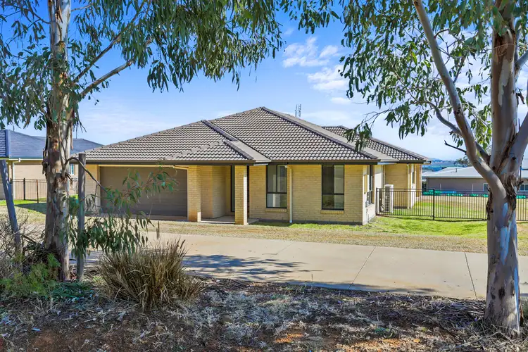 37 Windmill Drive, Tamworth NSW 2340