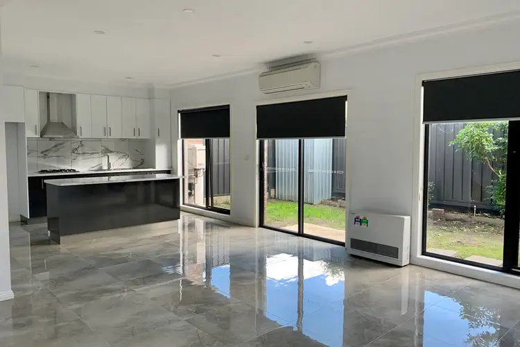 2/9 Chappell Street, Thomastown VIC 3074