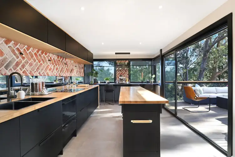 28 Kirala Avenue, Mangerton NSW 2500