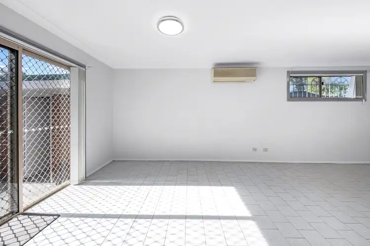 Fifth view of Homely villa listing, 4/330 Roberts Road, Greenacre NSW 2190