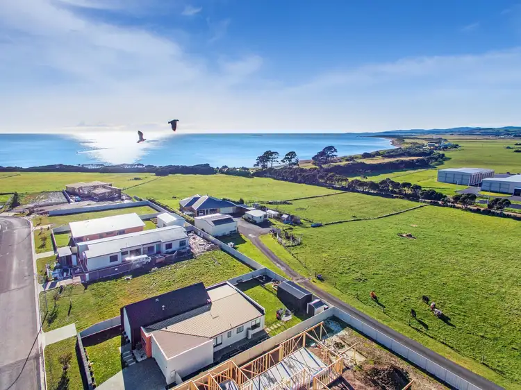 Fifth view of Homely unit listing, 1/8 Beachrock View, East Devonport TAS 7310