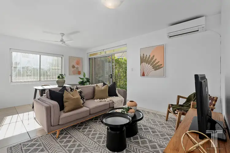 Main view of Homely unit listing, 3/16 Kitchener Street, Coorparoo QLD 4151