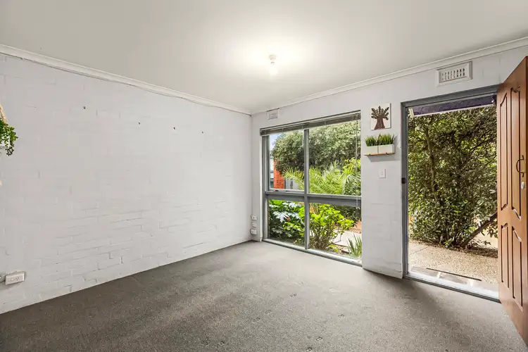 Second view of Homely unit listing, 8/9 Grandview Avenue, Maribyrnong VIC 3032