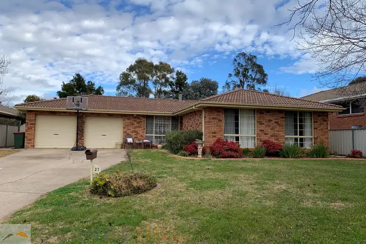 27 Bill Marshall Drive, Orange NSW 2800
