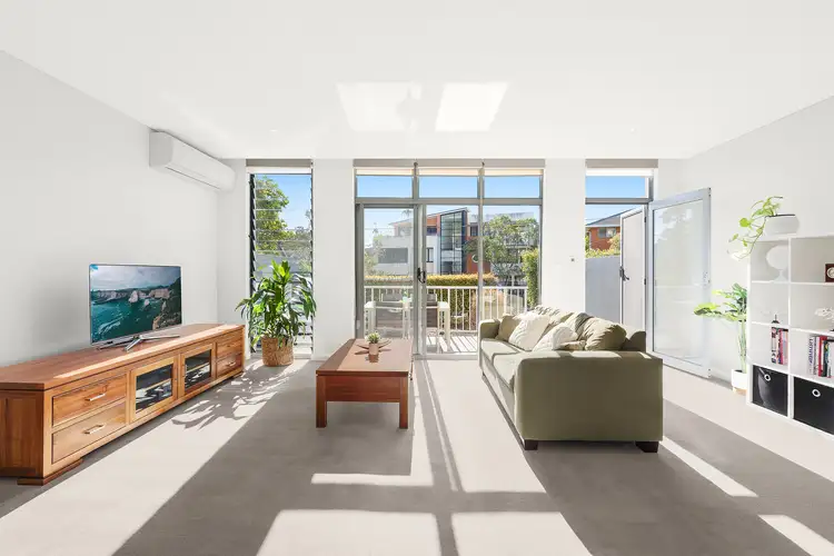 Second view of Homely apartment listing, 3/20 Kingsway, Dee Why NSW 2099