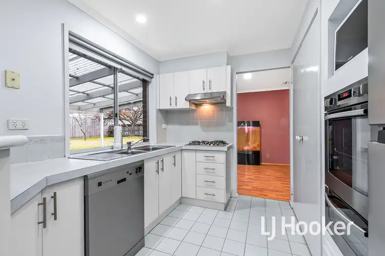 Fifth view of Homely house listing, 7 Pike Close, Narre Warren South VIC 3805